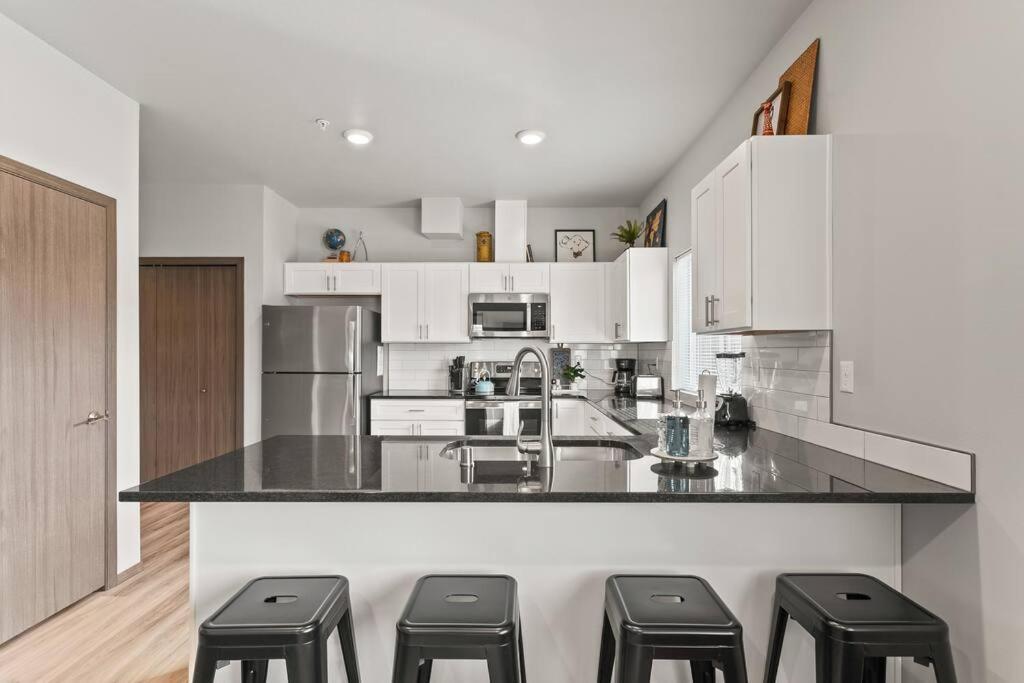 New 2 Bed 2 Bath Near Perry District And Dt Apartment สโปแคน ภายนอก รูปภาพ